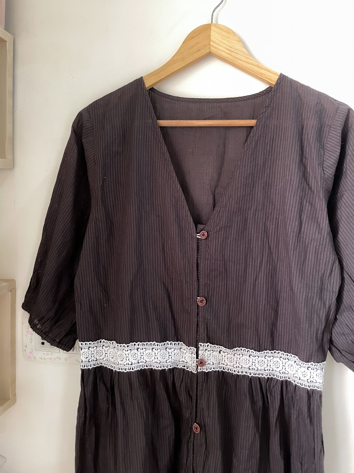 dark brown dress